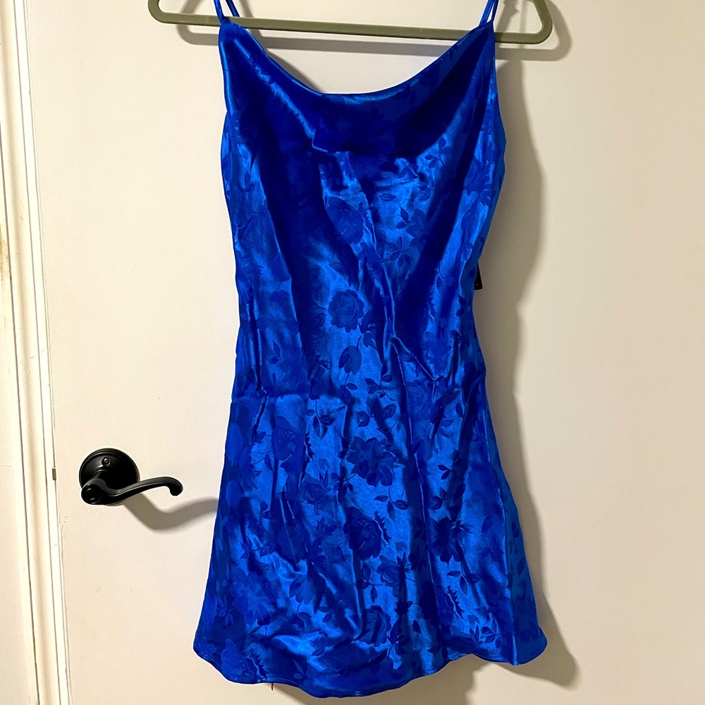 Silky/satin cobalt blue Lulus cocktail dress. Too small for me!